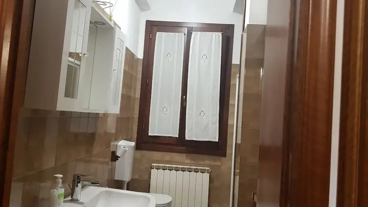 Üç Kişilik Oda, Bahçe Manzaralı