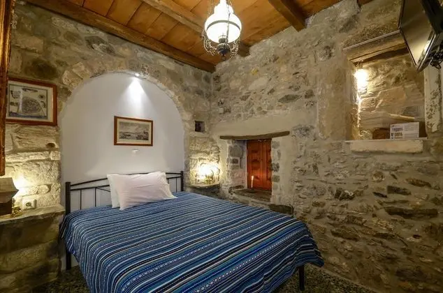 Stüdyo (1 Adult)
