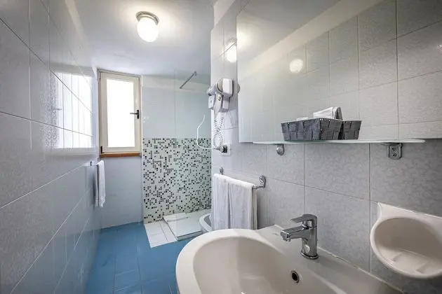 Deluxe Dört Kişilik Oda, 1 Yatak Odası