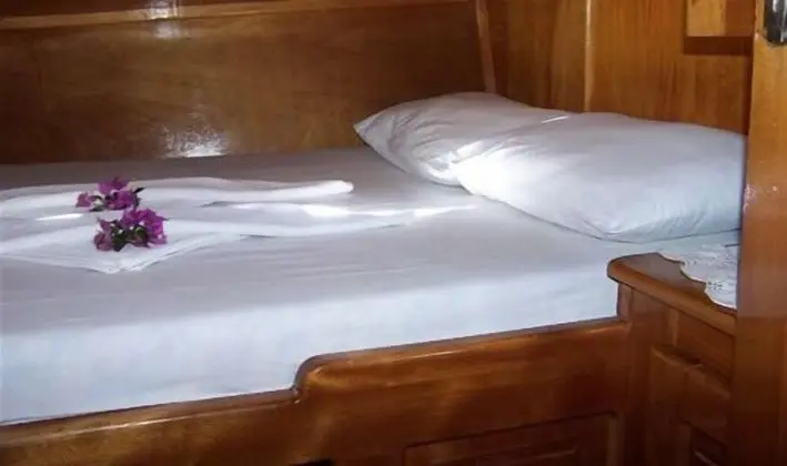 Tek Büyük Yataklı Oda, 1 Çift Kişilik Yatak