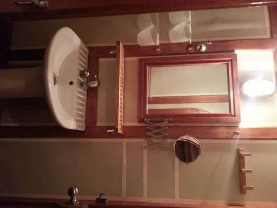 Tek Büyük Yataklı Oda, 1 Çift Kişilik Yatak