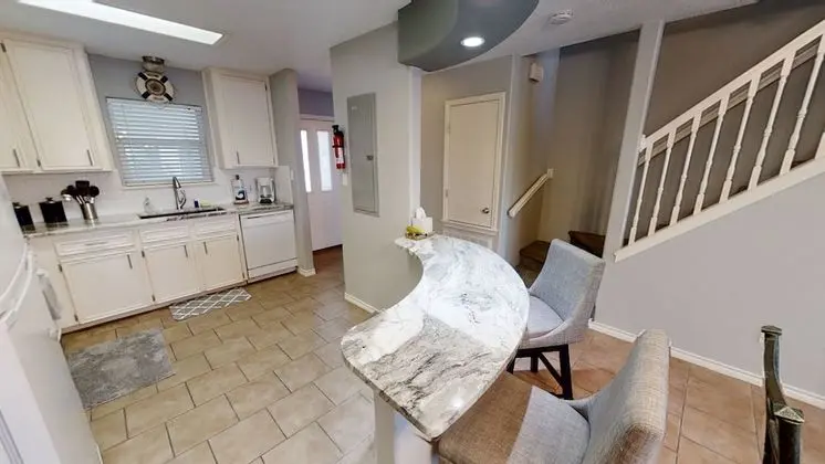 Ev, Birden Çok Yatak, Balkon