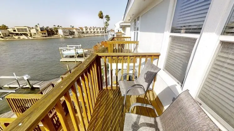 Ev, Birden Çok Yatak, Balkon