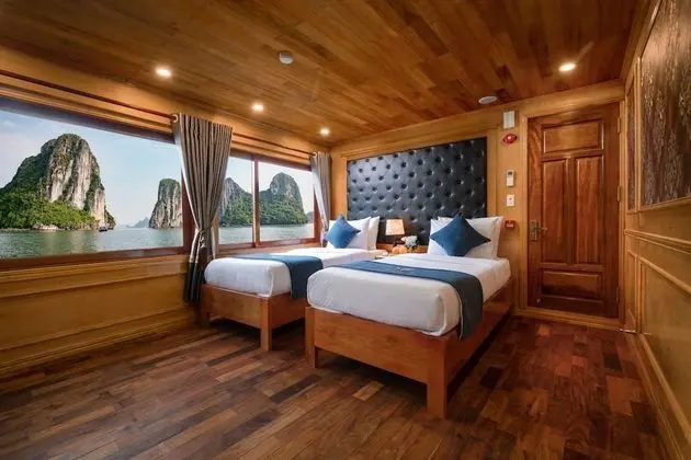 Deluxe Tek Büyük veya İki Ayrı Yataklı Oda, Deniz Manzaralı
