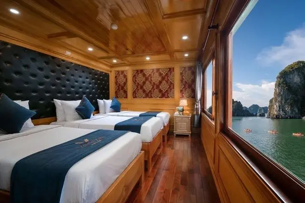 Deluxe Üç Kişilik Oda, Deniz Manzaralı