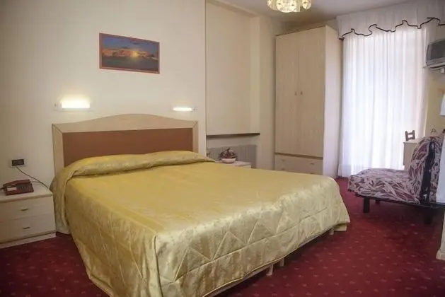 Standard Tek Büyük veya İki Ayrı Yataklı Oda, Dağ Manzaralı