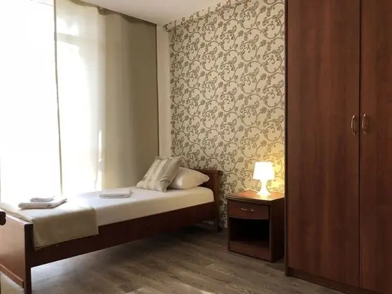 Üç Kişilik Oda, 2 Yatak Odası