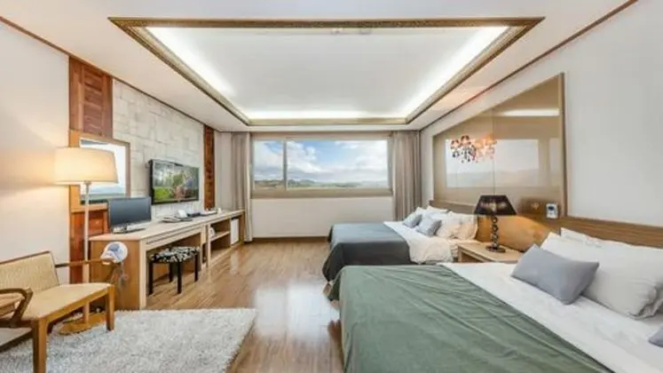 Twin Suite