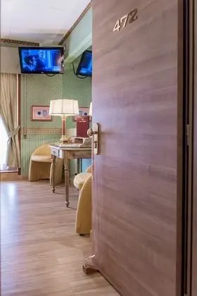 Standard Tek Büyük veya İki Ayrı Yataklı Oda
