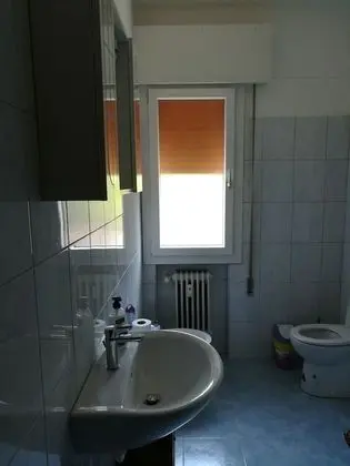 Tek Büyük veya İki Ayrı Yataklı Oda, Ortak Banyo