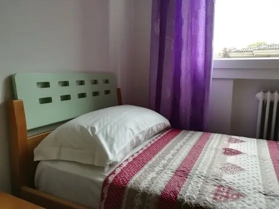 Tek Kişilik Oda, Ortak Banyo