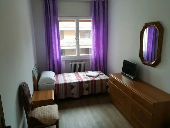 Tek Kişilik Oda, Ortak Banyo