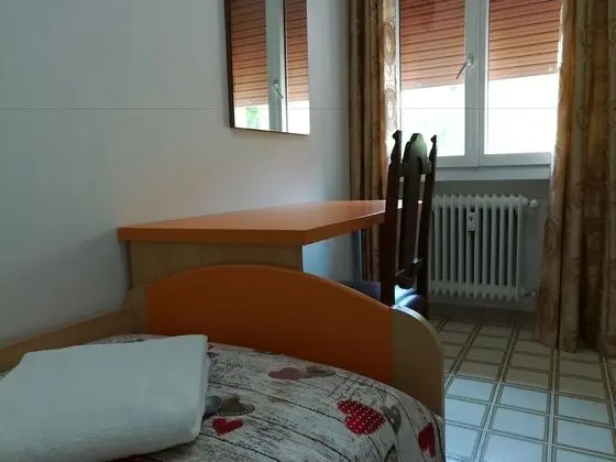 Tek Kişilik Oda, Ortak Banyo