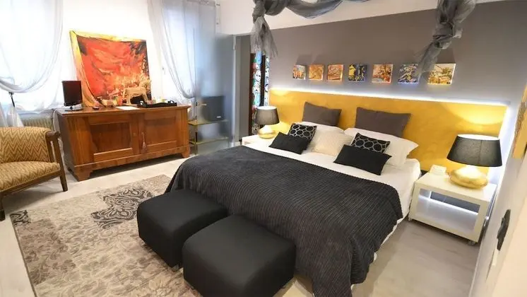 Comfort Tek Büyük veya İki Ayrı Yataklı Oda