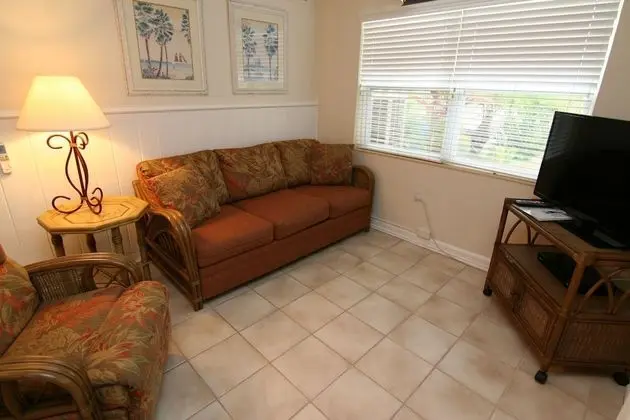 Standard 2 Bedroom, Kitchen