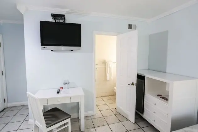 Deluxe Tek Büyük Yataklı Oda, 2 Çift Kişilik Yatak, Sigara İçilmez