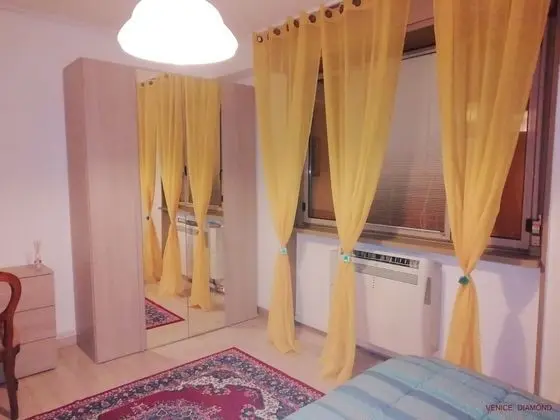 City Üç Kişilik Oda, Engellilere Uygun, Ortak Banyo