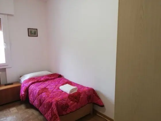 Tek Kişilik Oda, Ortak Banyo