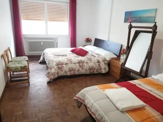 Üç Kişilik Oda, Ortak Banyo