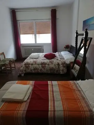 Üç Kişilik Oda, Ortak Banyo