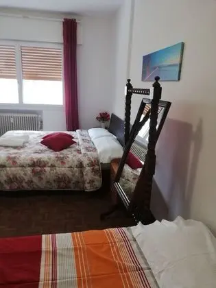 Üç Kişilik Oda, Ortak Banyo