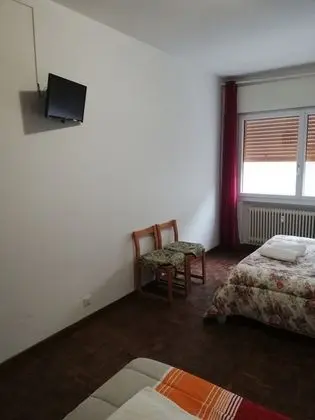 Üç Kişilik Oda, Ortak Banyo