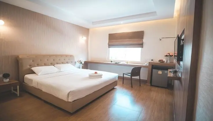 Deluxe Tek Büyük Yataklı Oda