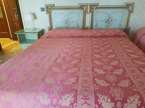 Standard Üç Kişilik Oda, Özel Banyo
