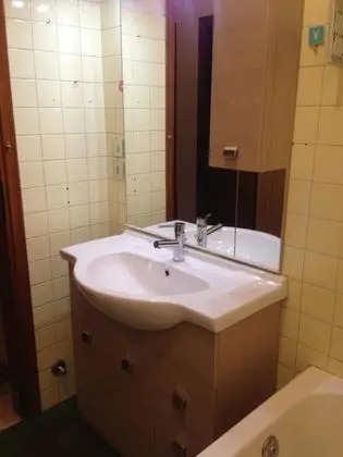 Tek Büyük Yataklı Oda, Ortak Banyo, Şehir Manzaralı