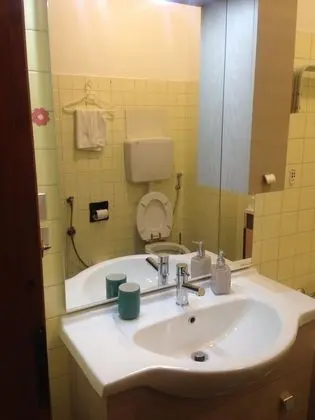 Tek Büyük Yataklı Oda, Ortak Banyo, Şehir Manzaralı