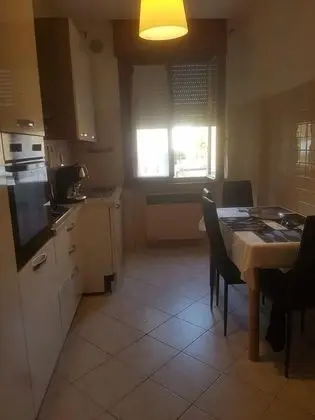 Tek Büyük Yataklı Oda, Ortak Banyo, Şehir Manzaralı