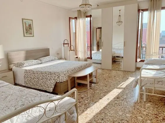 Family Oda, Kanal Manzaralı