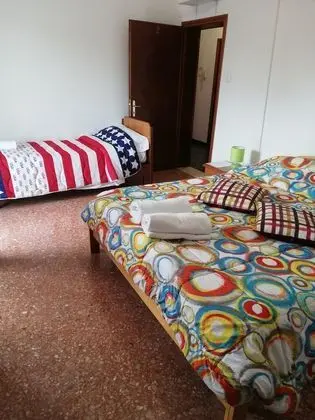 Üç Kişilik Oda, Balkon
