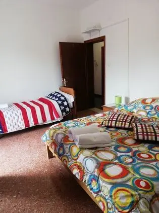 Üç Kişilik Oda, Balkon