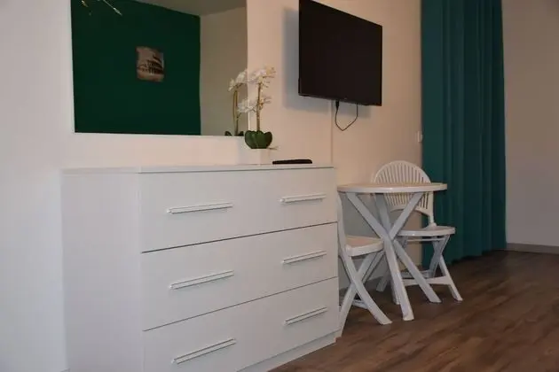 Tek Büyük Yataklı Oda, 1 Büyük (Queen) Boy Yatak, Ortak Banyo