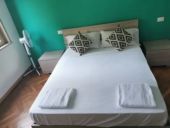 Comfort Oda, 1 Çift Kişilik Yatak, Ortak Banyo, Park Manzaralı