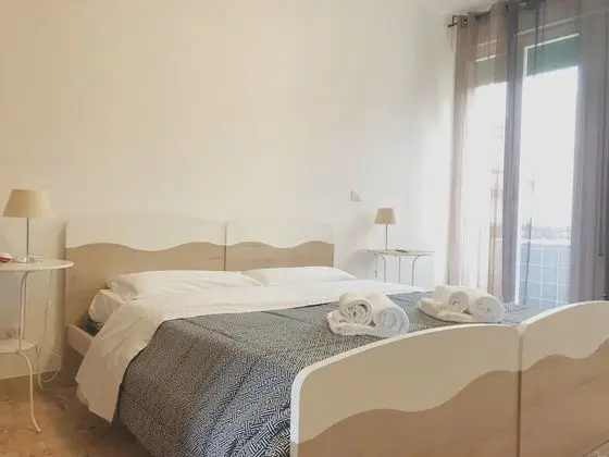 Tek Büyük Yataklı Oda, Ortak Banyo