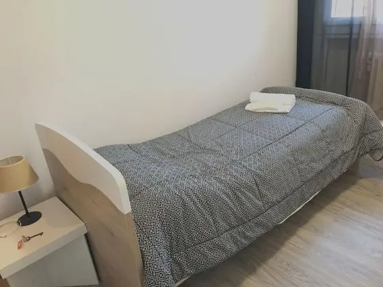 Tek Kişilik Oda, Ortak Banyo