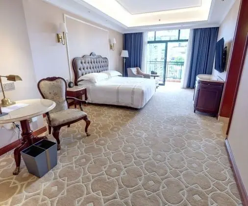 Standard Oda, 1 En Büyük (King) Boy Yatak (Lounge Acccess)