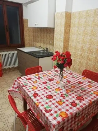 Standard Tek Büyük veya İki Ayrı Yataklı Oda, Ortak Banyo, Şehir Manzaralı