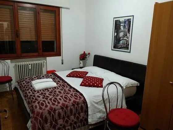 Standard Tek Büyük Yataklı Oda, Ortak Banyo, Bahçe Manzaralı