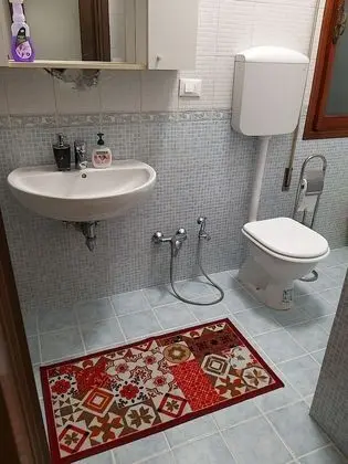 Standard Tek Büyük Yataklı Oda, Ortak Banyo, Bahçe Manzaralı