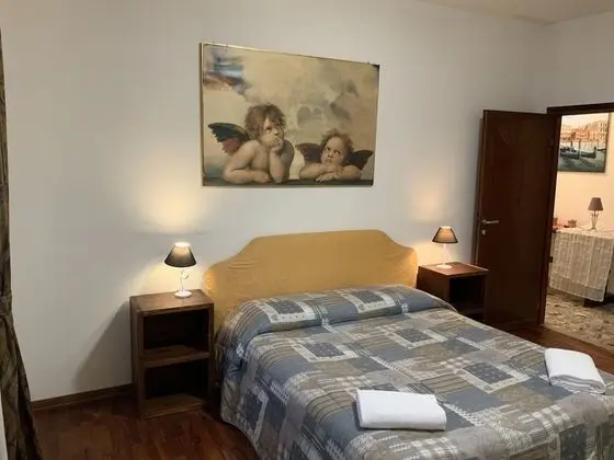 Classic Tek Büyük Yataklı Oda, Ortak Banyo