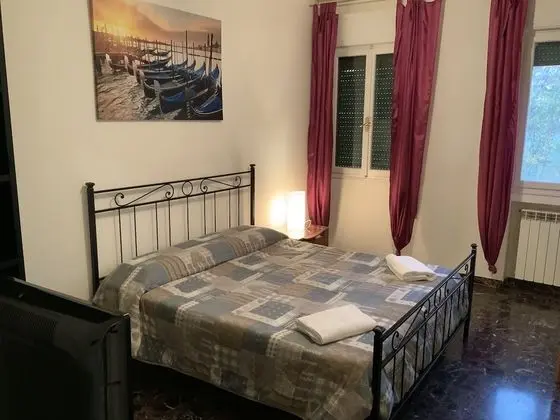 Comfort Tek Büyük Yataklı Oda, Ortak Banyo