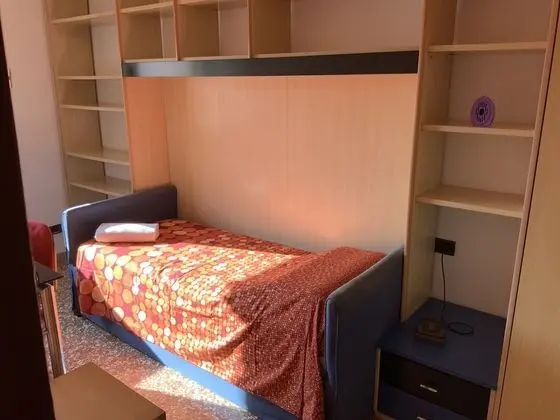 Tek Kişilik Oda, Ortak Banyo