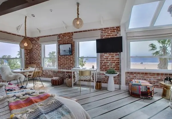 Ocean Front PH Bungalow