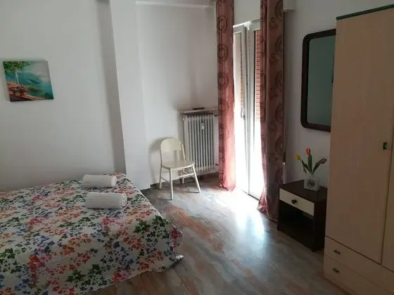 Standard Üç Kişilik Oda, Ortak Banyo