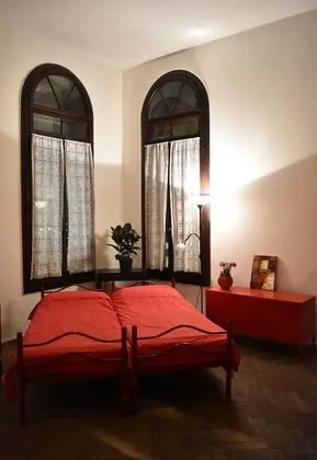 Economy Dört Kişilik Oda, Ortak Banyo