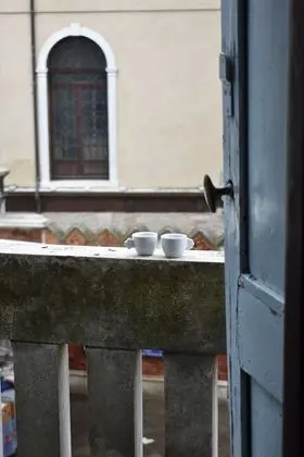 Economy Üç Kişilik Oda, Ortak Banyo