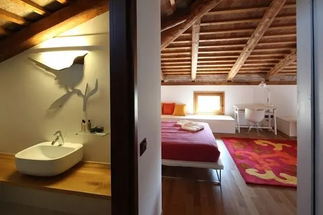 Comfort Tek Büyük Yataklı Oda